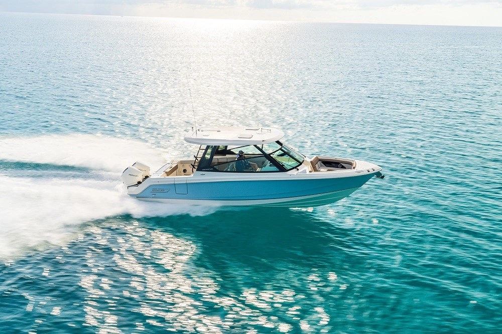 Boston Whaler 330 Vantage