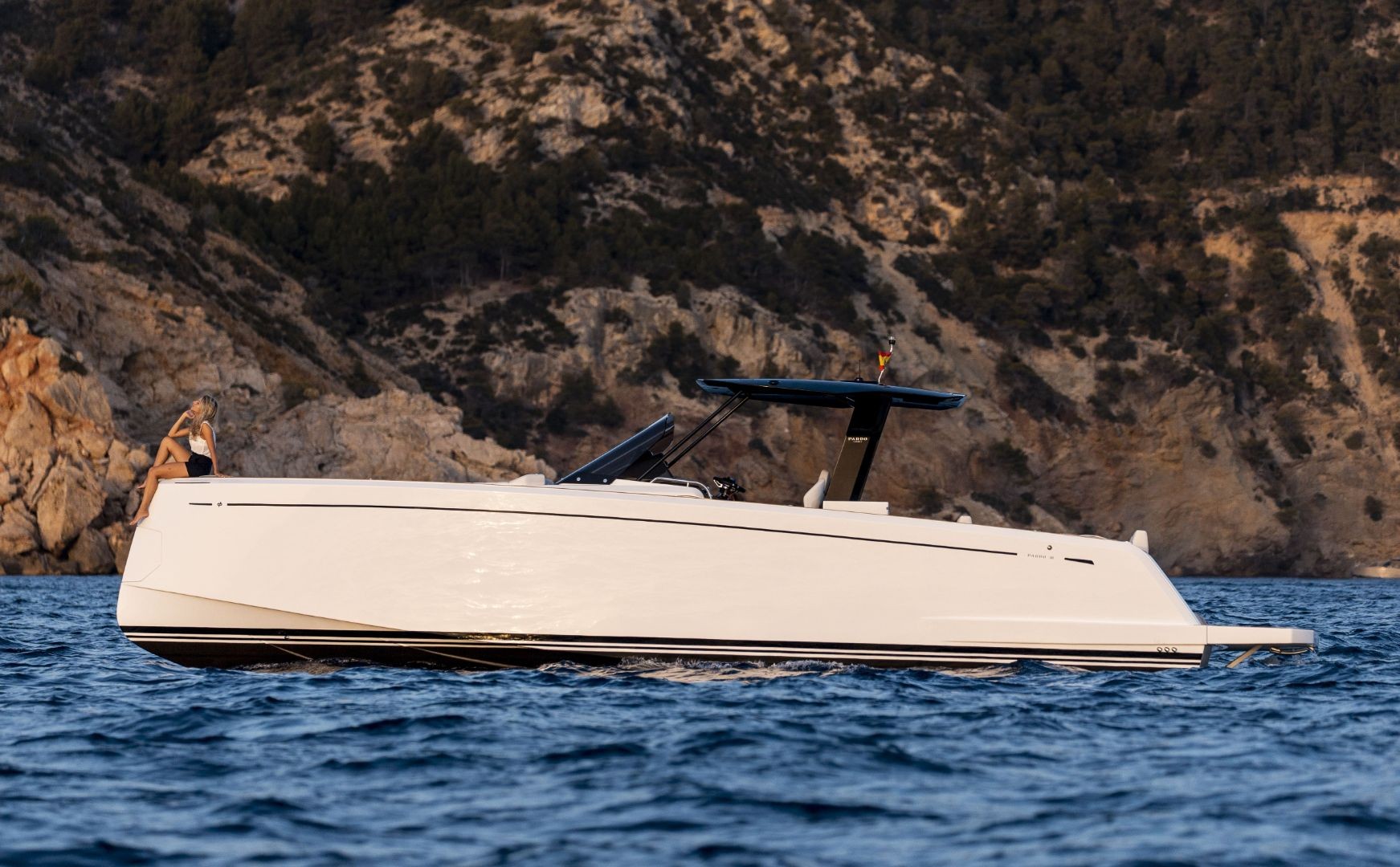 PARDO YACHTS Pardo 38 Inboard M/Y 'EMMANUELLE'